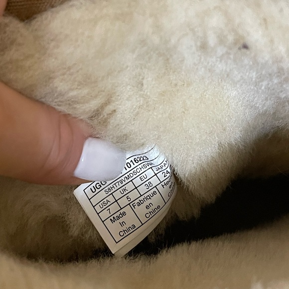 Ugg Boots for sale! 🥰 - Picture 4 of 4